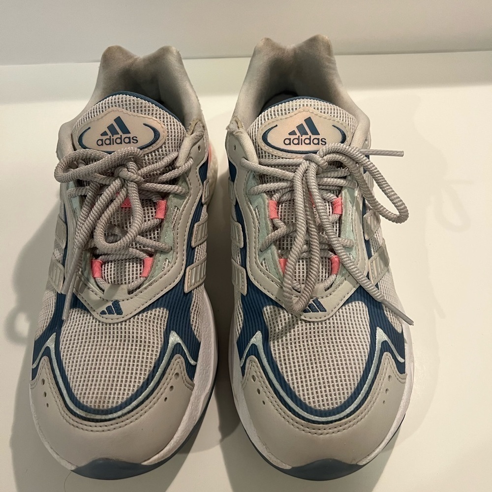 Rare Adidas Women’s Shoes Size 8